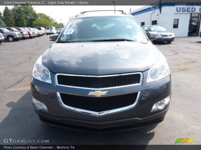 Cyber Gray Metallic / Ebony 2009 Chevrolet Traverse LT