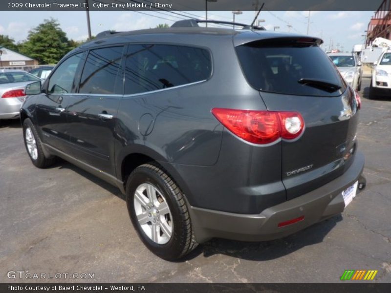 Cyber Gray Metallic / Ebony 2009 Chevrolet Traverse LT