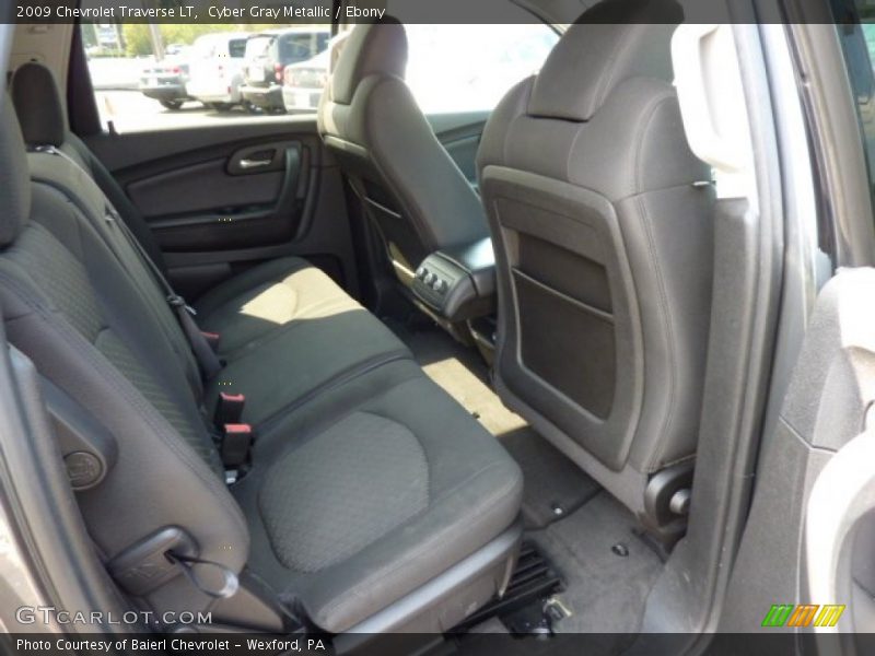 Cyber Gray Metallic / Ebony 2009 Chevrolet Traverse LT