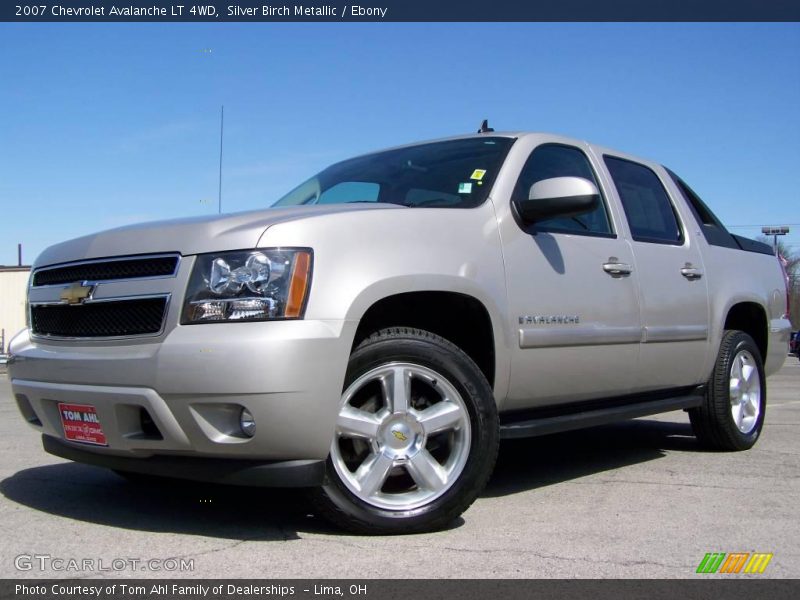 Silver Birch Metallic / Ebony 2007 Chevrolet Avalanche LT 4WD