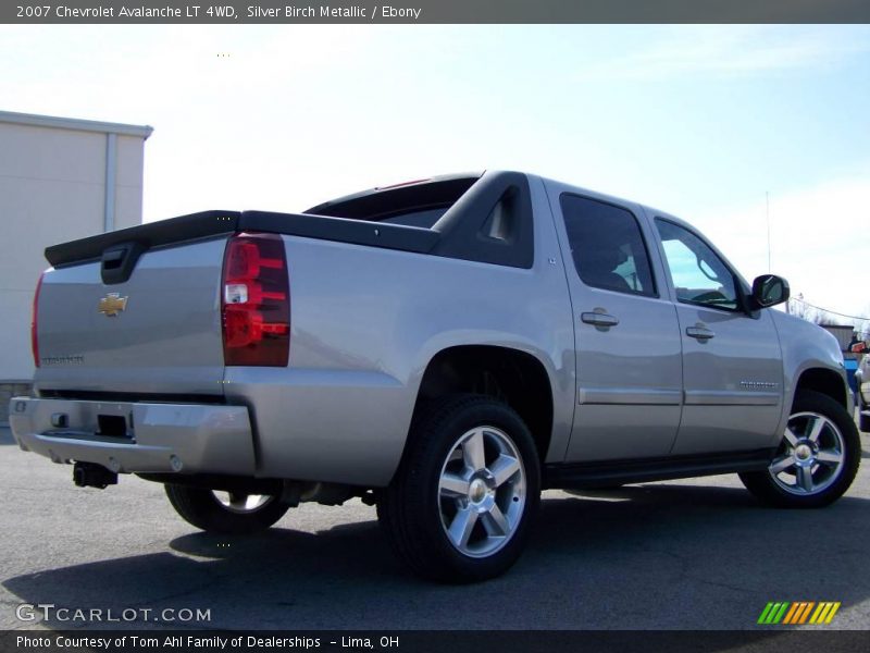 Silver Birch Metallic / Ebony 2007 Chevrolet Avalanche LT 4WD