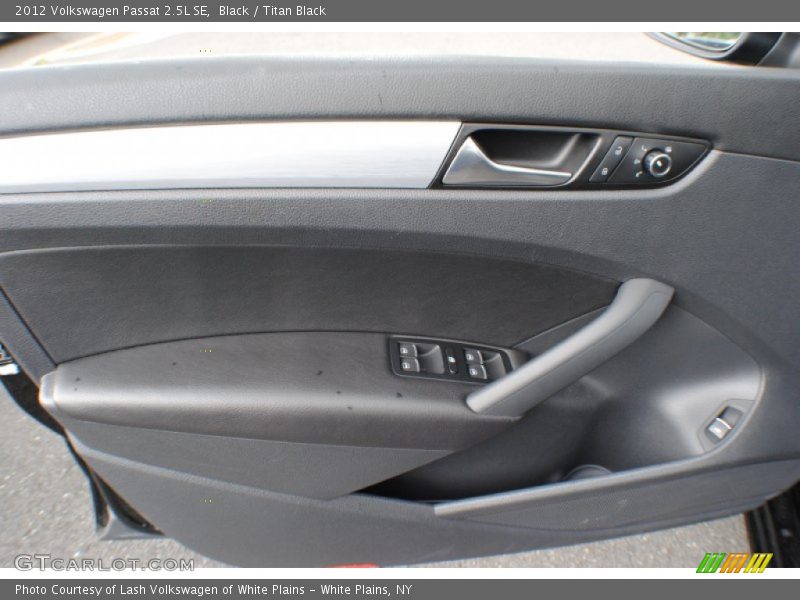 Black / Titan Black 2012 Volkswagen Passat 2.5L SE