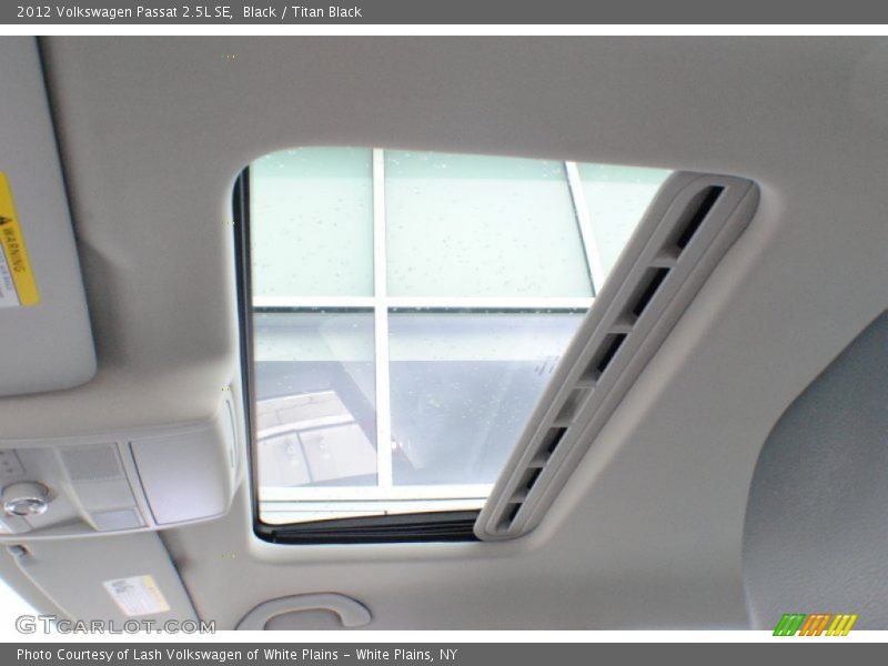 Black / Titan Black 2012 Volkswagen Passat 2.5L SE