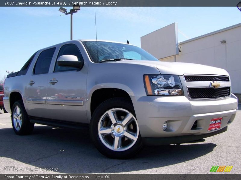 Silver Birch Metallic / Ebony 2007 Chevrolet Avalanche LT 4WD