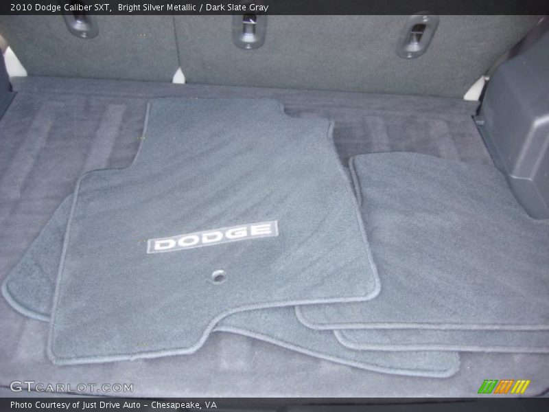 Bright Silver Metallic / Dark Slate Gray 2010 Dodge Caliber SXT