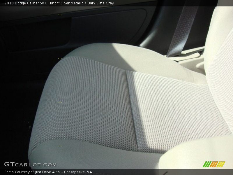 Bright Silver Metallic / Dark Slate Gray 2010 Dodge Caliber SXT