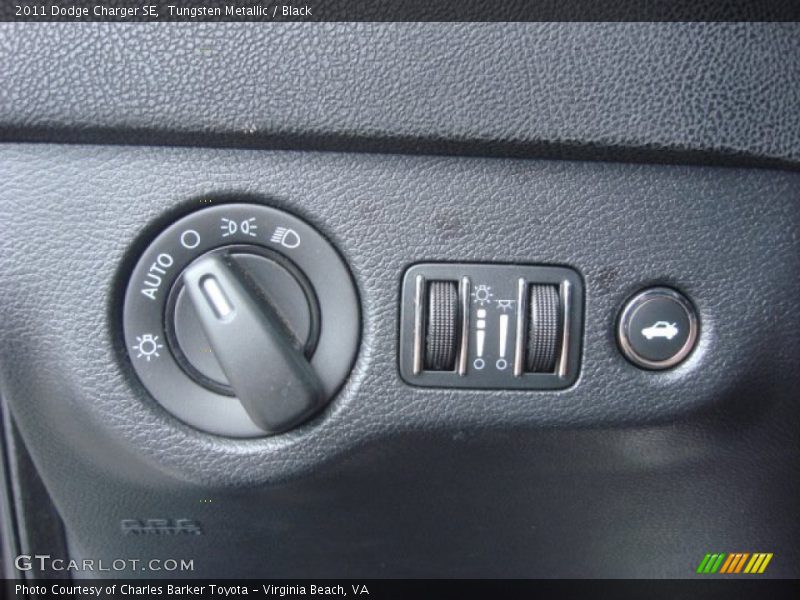 Tungsten Metallic / Black 2011 Dodge Charger SE