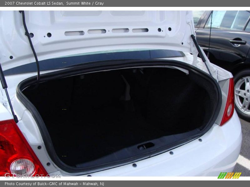 Summit White / Gray 2007 Chevrolet Cobalt LS Sedan