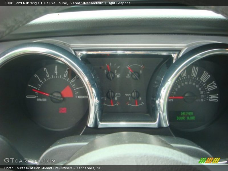 Vapor Silver Metallic / Light Graphite 2008 Ford Mustang GT Deluxe Coupe