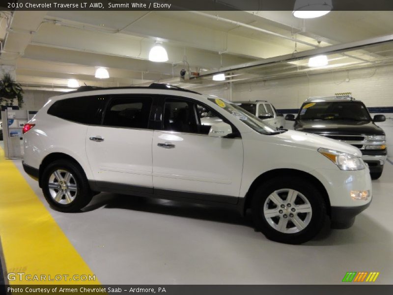 Summit White / Ebony 2010 Chevrolet Traverse LT AWD