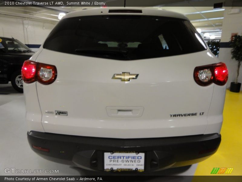 Summit White / Ebony 2010 Chevrolet Traverse LT AWD