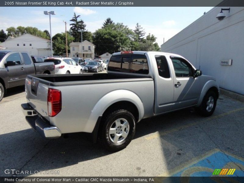Radiant Silver Metallic / Graphite 2005 Nissan Frontier SE King Cab 4x4