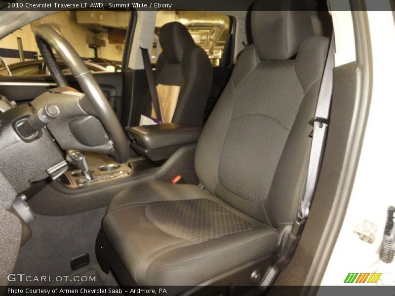 Summit White / Ebony 2010 Chevrolet Traverse LT AWD