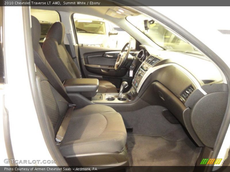 Summit White / Ebony 2010 Chevrolet Traverse LT AWD