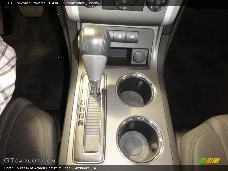 Summit White / Ebony 2010 Chevrolet Traverse LT AWD