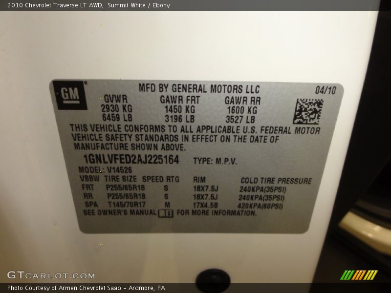 Summit White / Ebony 2010 Chevrolet Traverse LT AWD