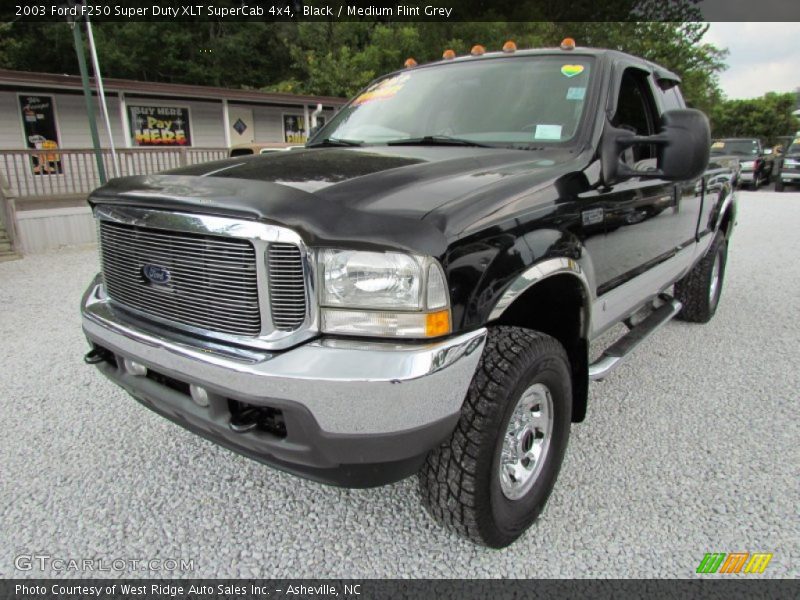 Black / Medium Flint Grey 2003 Ford F250 Super Duty XLT SuperCab 4x4