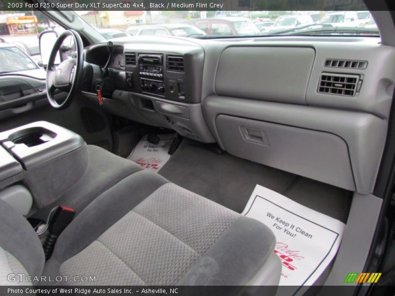Black / Medium Flint Grey 2003 Ford F250 Super Duty XLT SuperCab 4x4