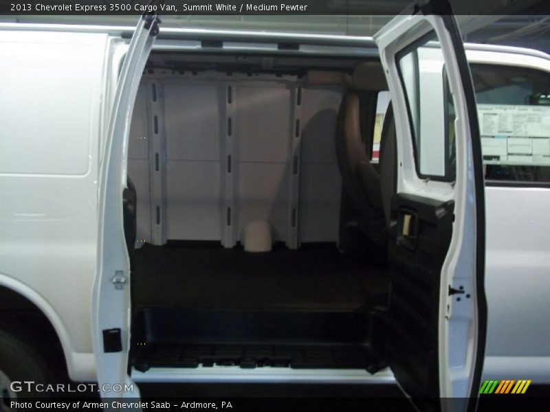Summit White / Medium Pewter 2013 Chevrolet Express 3500 Cargo Van