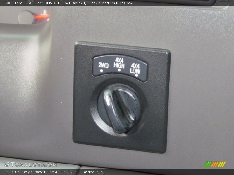 Black / Medium Flint Grey 2003 Ford F250 Super Duty XLT SuperCab 4x4