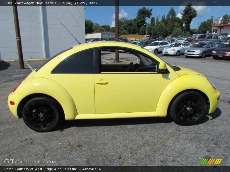 Yellow / Black 2000 Volkswagen New Beetle GL Coupe