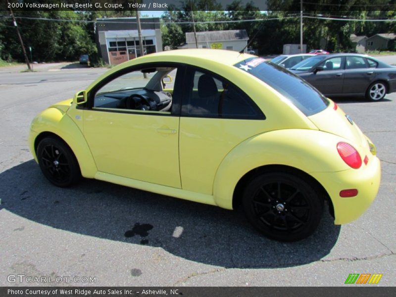 Yellow / Black 2000 Volkswagen New Beetle GL Coupe