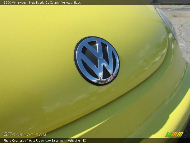Yellow / Black 2000 Volkswagen New Beetle GL Coupe