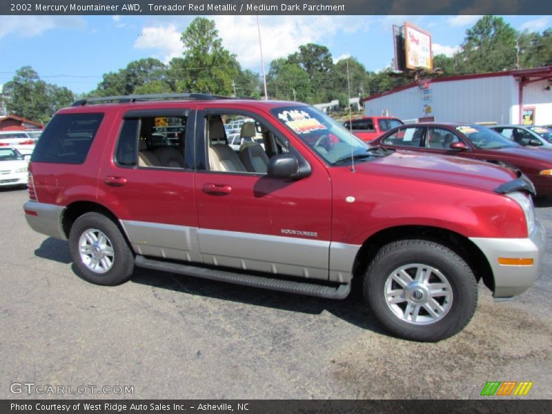 Toreador Red Metallic / Medium Dark Parchment 2002 Mercury Mountaineer AWD