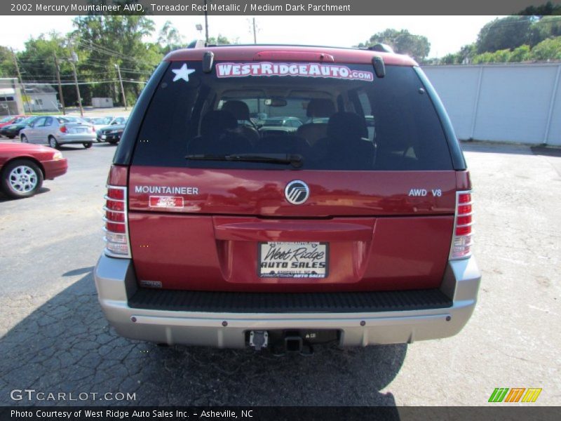 Toreador Red Metallic / Medium Dark Parchment 2002 Mercury Mountaineer AWD