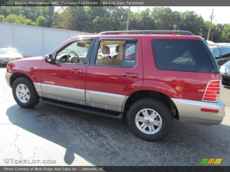 Toreador Red Metallic / Medium Dark Parchment 2002 Mercury Mountaineer AWD