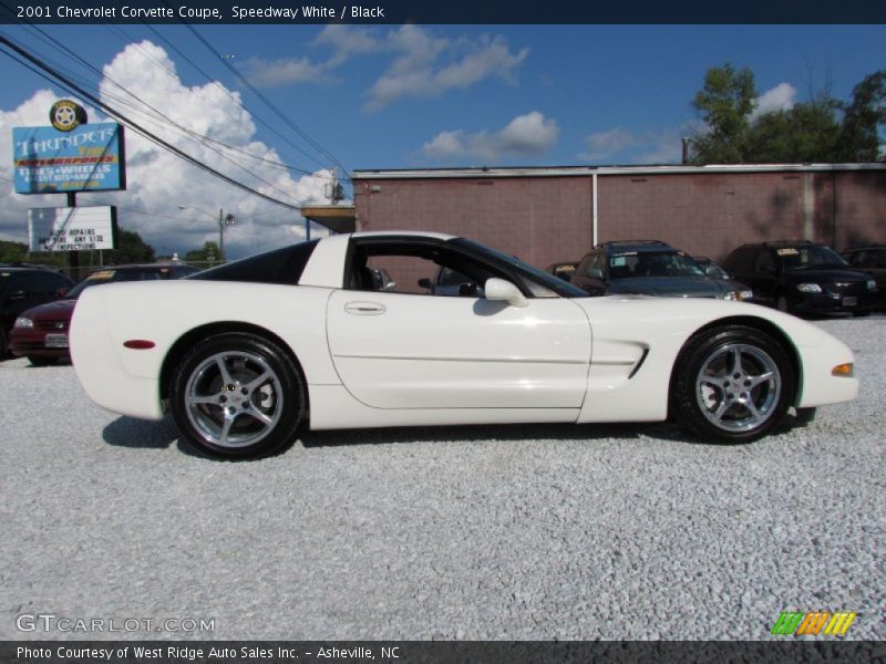 Speedway White / Black 2001 Chevrolet Corvette Coupe