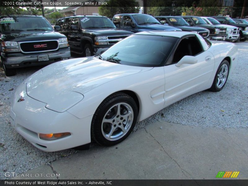 Speedway White / Black 2001 Chevrolet Corvette Coupe