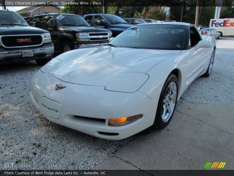 Speedway White / Black 2001 Chevrolet Corvette Coupe