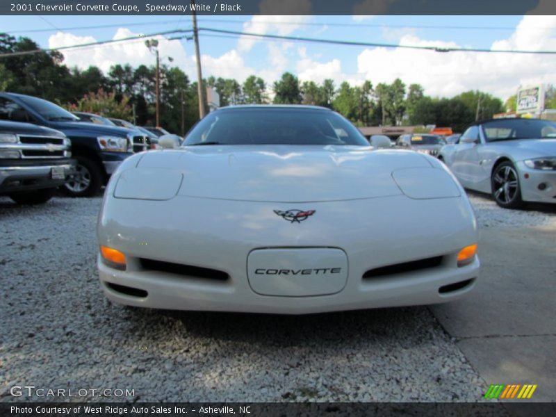 Speedway White / Black 2001 Chevrolet Corvette Coupe
