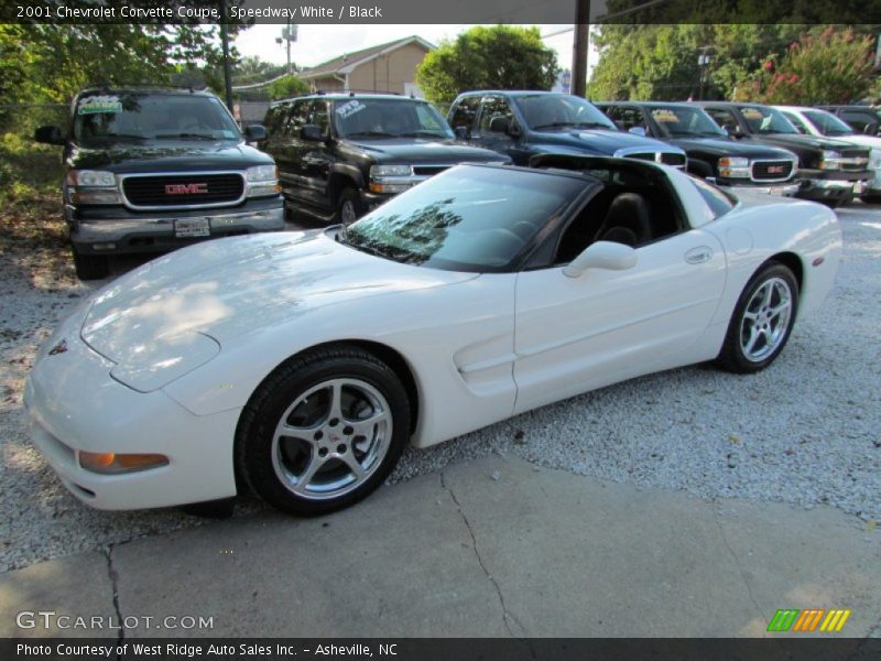 Speedway White / Black 2001 Chevrolet Corvette Coupe