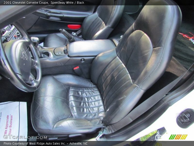 Speedway White / Black 2001 Chevrolet Corvette Coupe