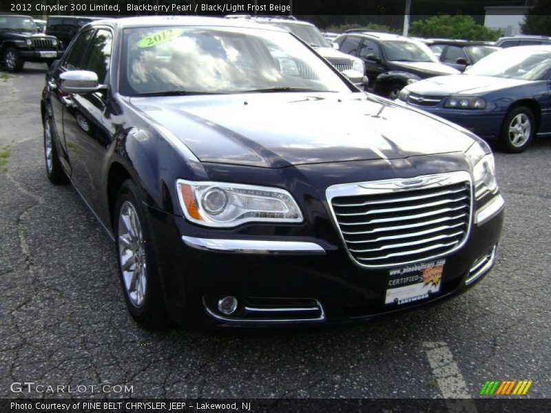 Blackberry Pearl / Black/Light Frost Beige 2012 Chrysler 300 Limited