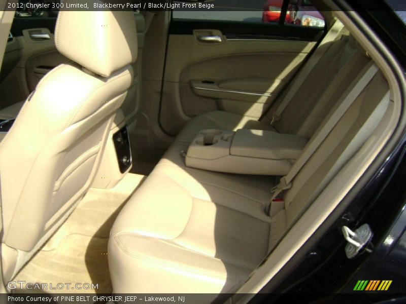 Blackberry Pearl / Black/Light Frost Beige 2012 Chrysler 300 Limited