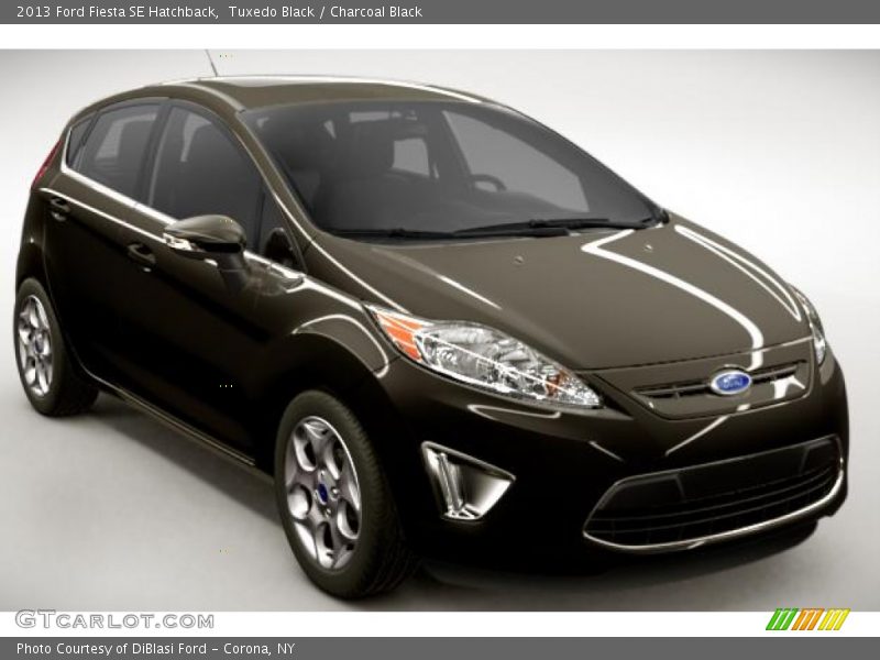 Tuxedo Black / Charcoal Black 2013 Ford Fiesta SE Hatchback