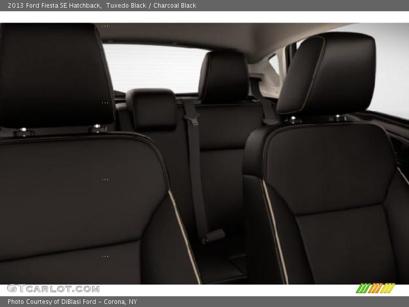 Tuxedo Black / Charcoal Black 2013 Ford Fiesta SE Hatchback