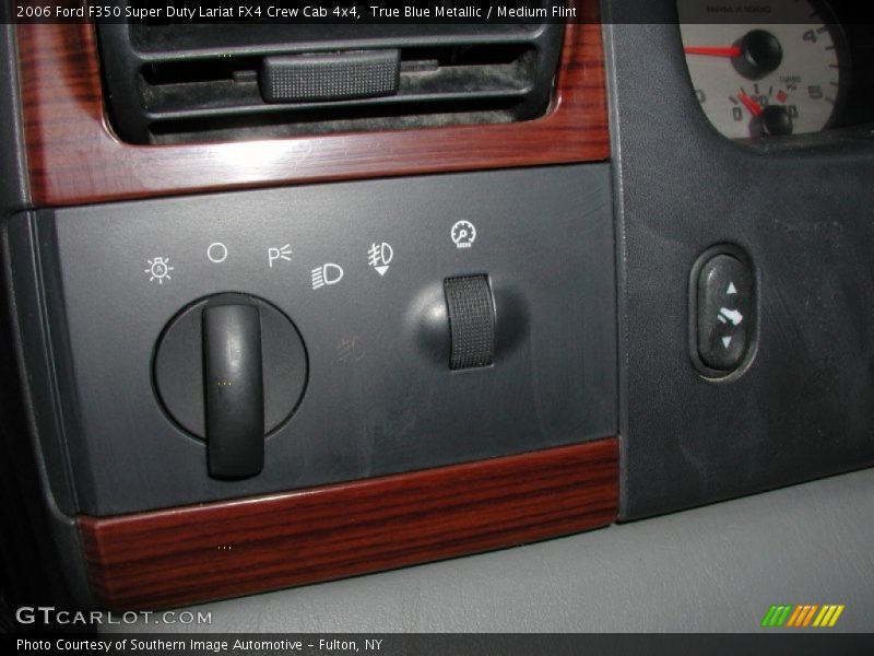 True Blue Metallic / Medium Flint 2006 Ford F350 Super Duty Lariat FX4 Crew Cab 4x4