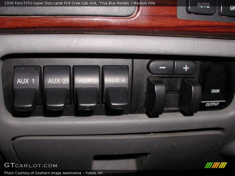 True Blue Metallic / Medium Flint 2006 Ford F350 Super Duty Lariat FX4 Crew Cab 4x4