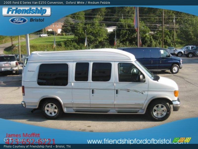 Oxford White / Medium Pebble 2005 Ford E Series Van E150 Conversion