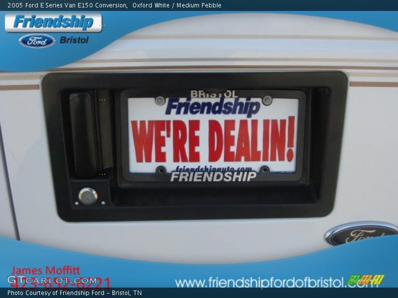 Oxford White / Medium Pebble 2005 Ford E Series Van E150 Conversion