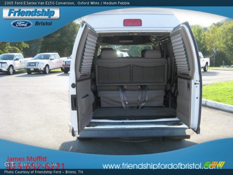 Oxford White / Medium Pebble 2005 Ford E Series Van E150 Conversion