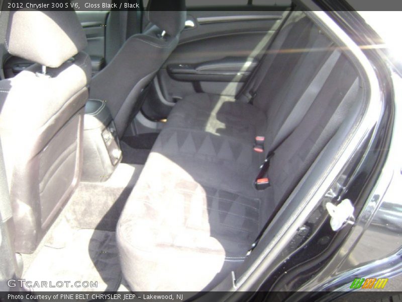 Gloss Black / Black 2012 Chrysler 300 S V6