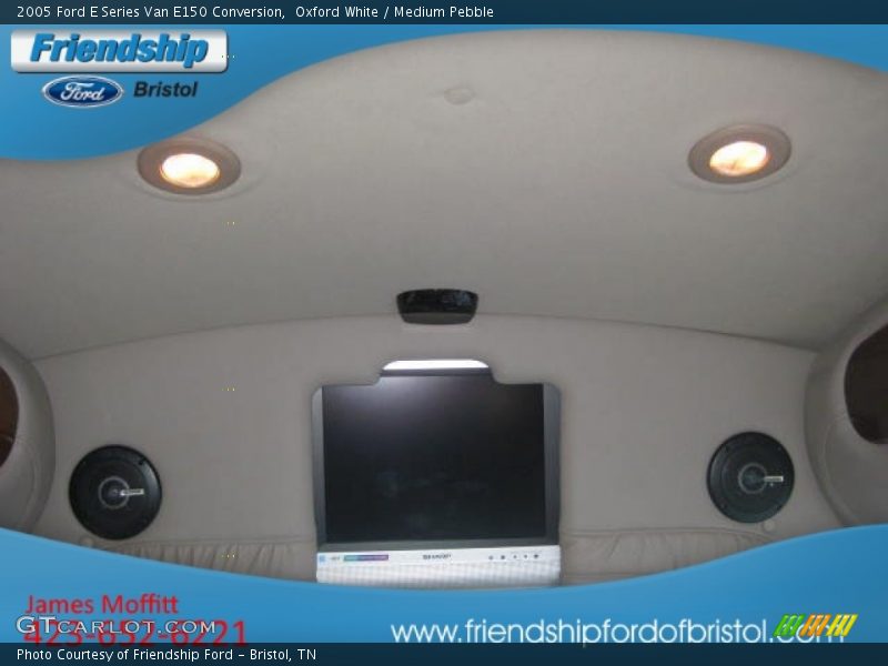 Oxford White / Medium Pebble 2005 Ford E Series Van E150 Conversion