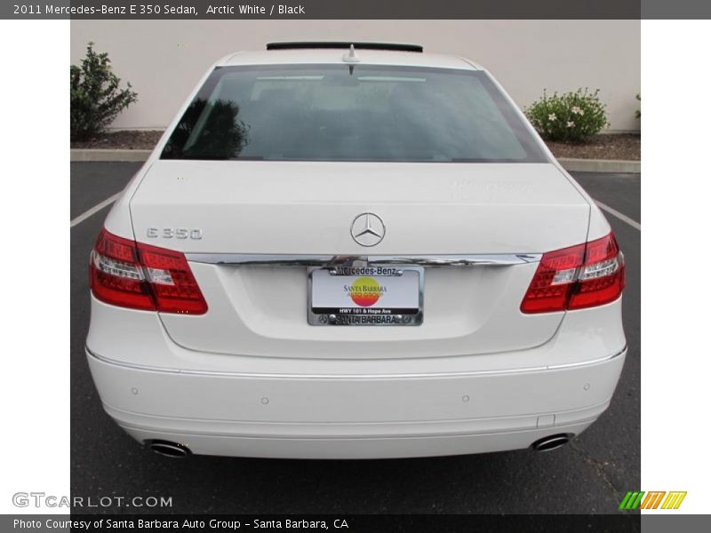 Arctic White / Black 2011 Mercedes-Benz E 350 Sedan