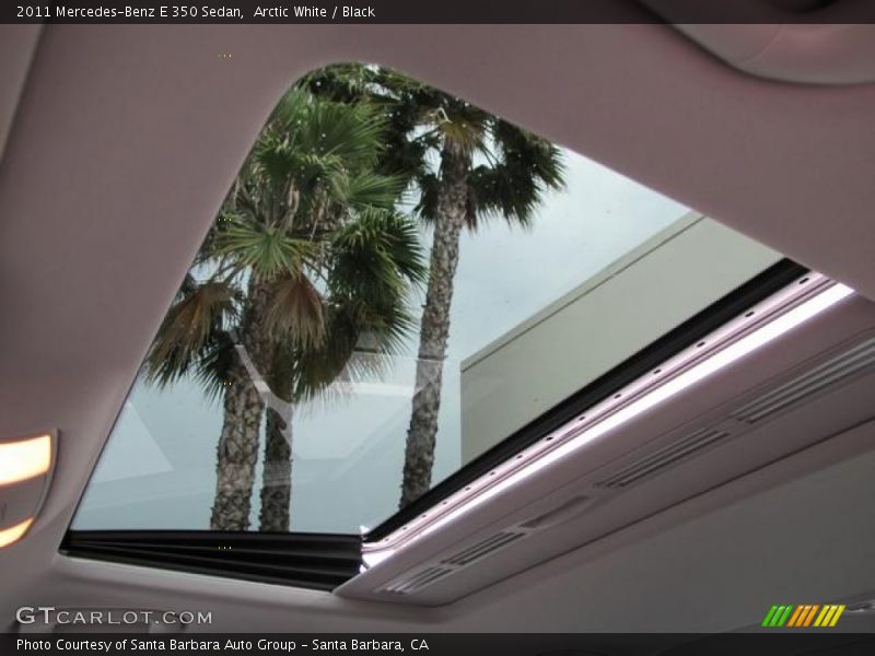 Arctic White / Black 2011 Mercedes-Benz E 350 Sedan