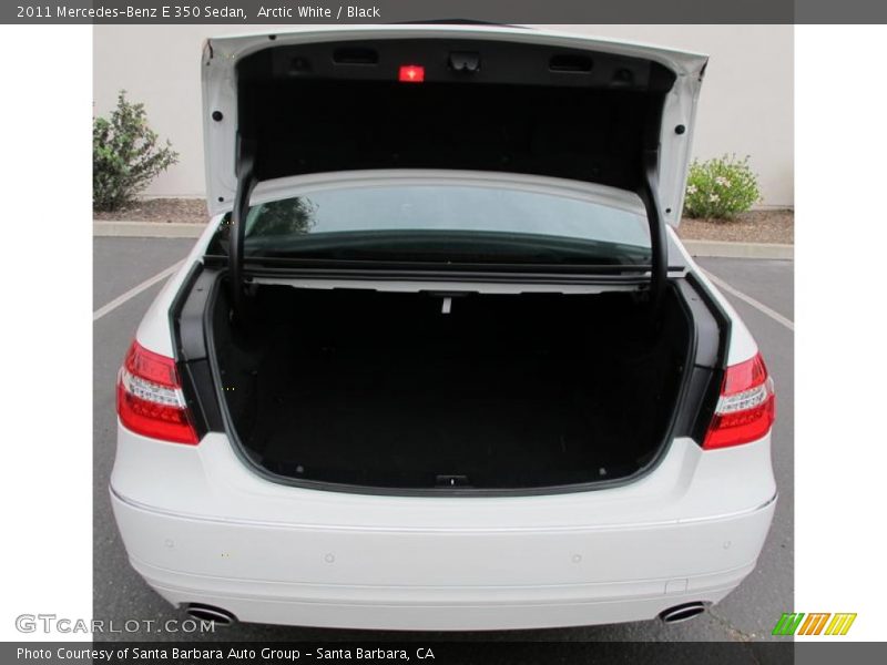 Arctic White / Black 2011 Mercedes-Benz E 350 Sedan